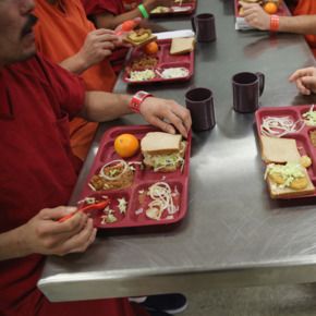Charging prisoners for jailhouse meals
