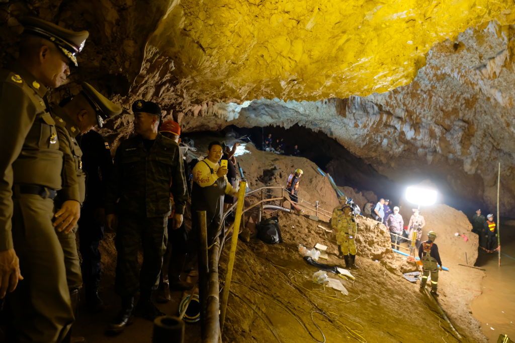 Thai cave rescue efforts continue after 7 days