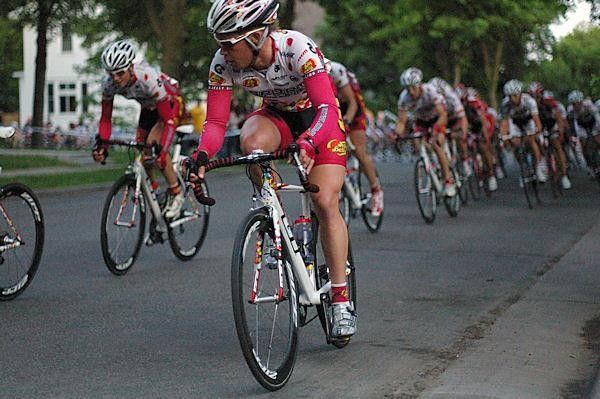Team Jelly Belly threatened to take control of the race with just a few laps to go.