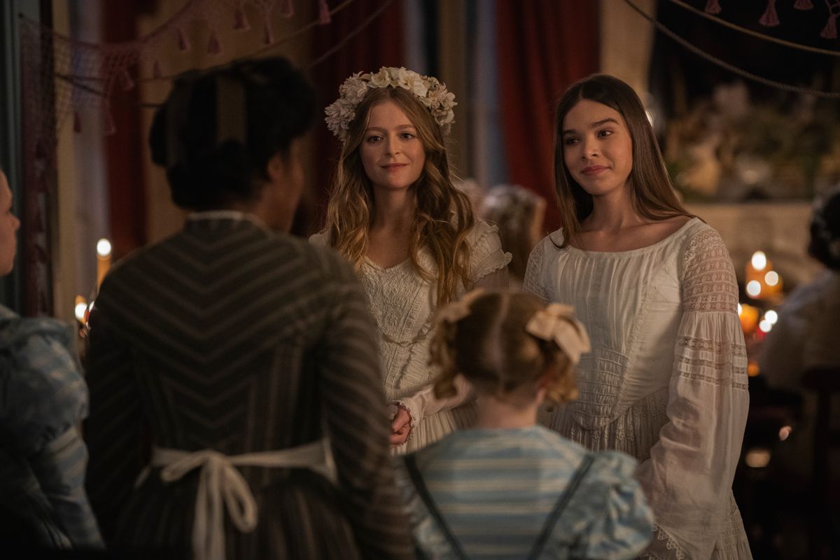 Emily and Lavinia Dickinson in Dickinson Season 2.