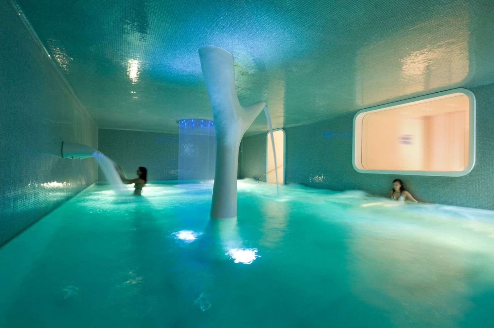 spa swimming pool