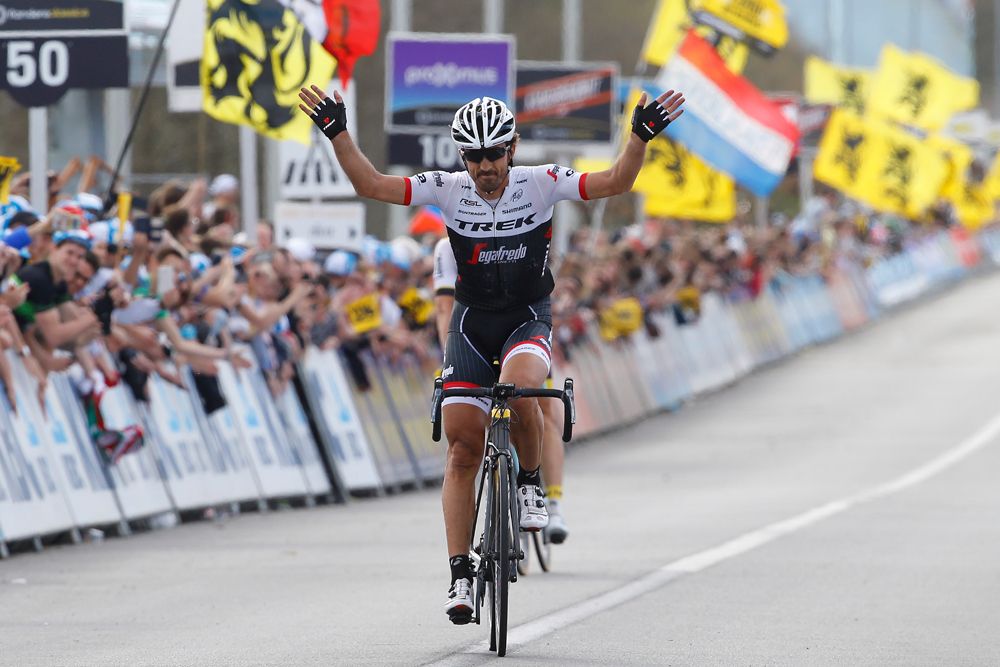 Fabian Cancellara waves goodbye in the Tour of Flanders