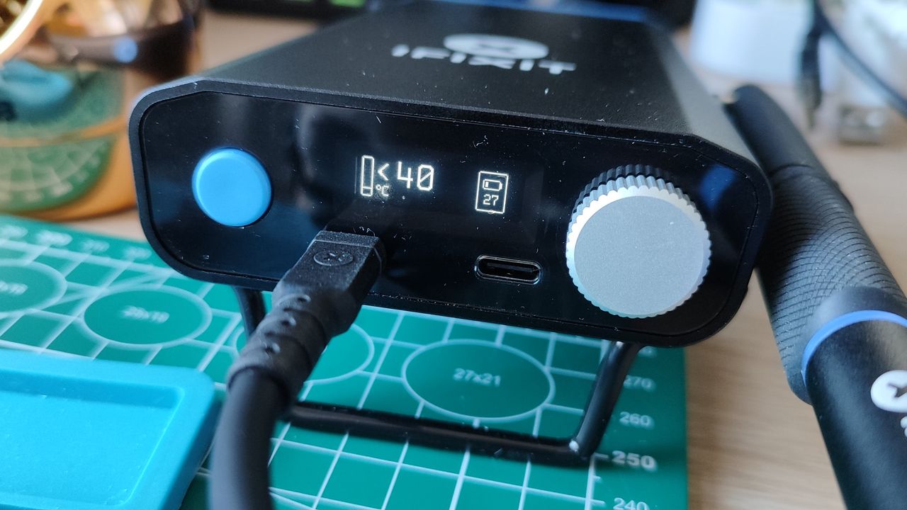 Ifixit Portable Soldering Station