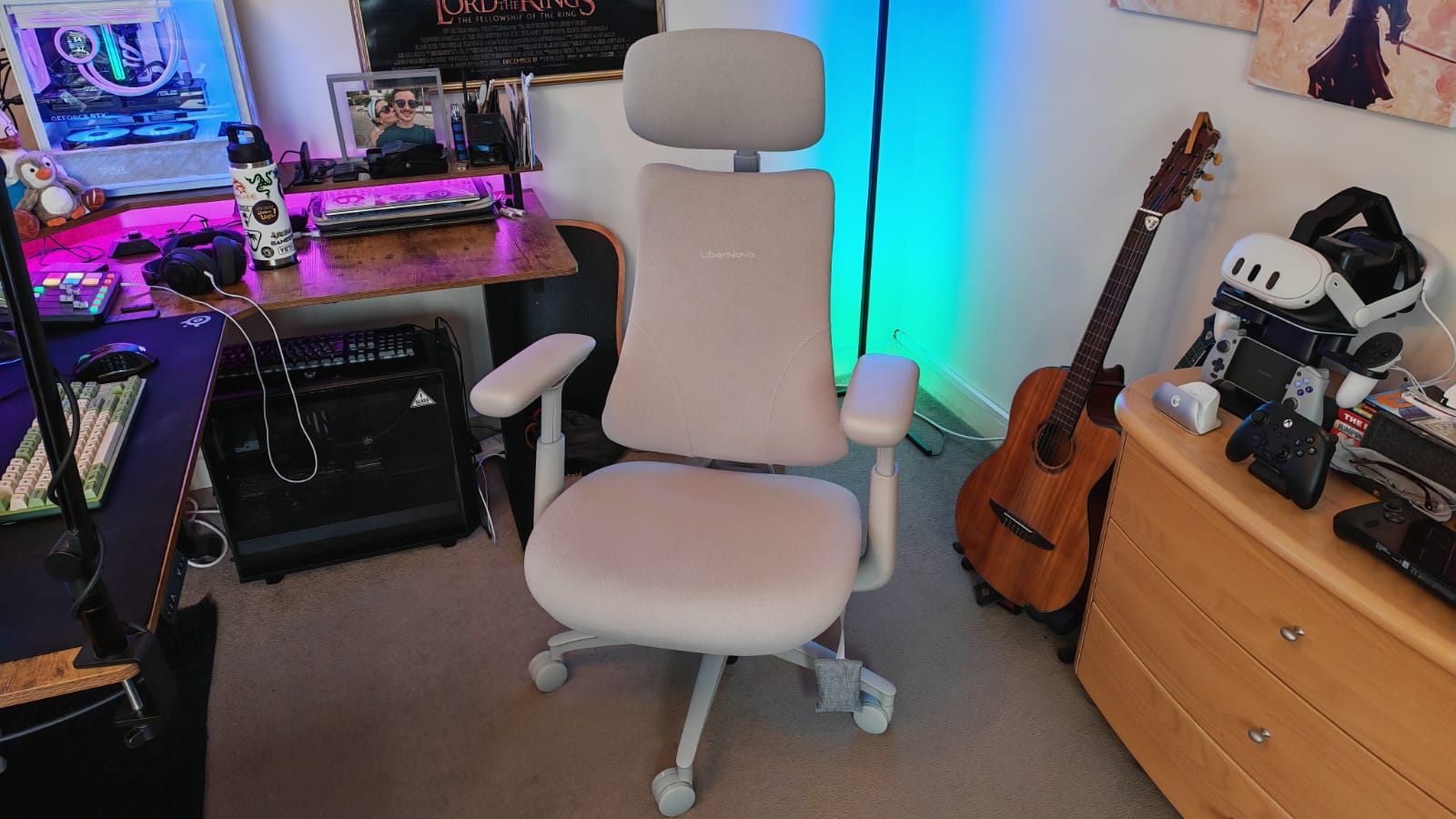 A LiberNovo Omni in a gaming space