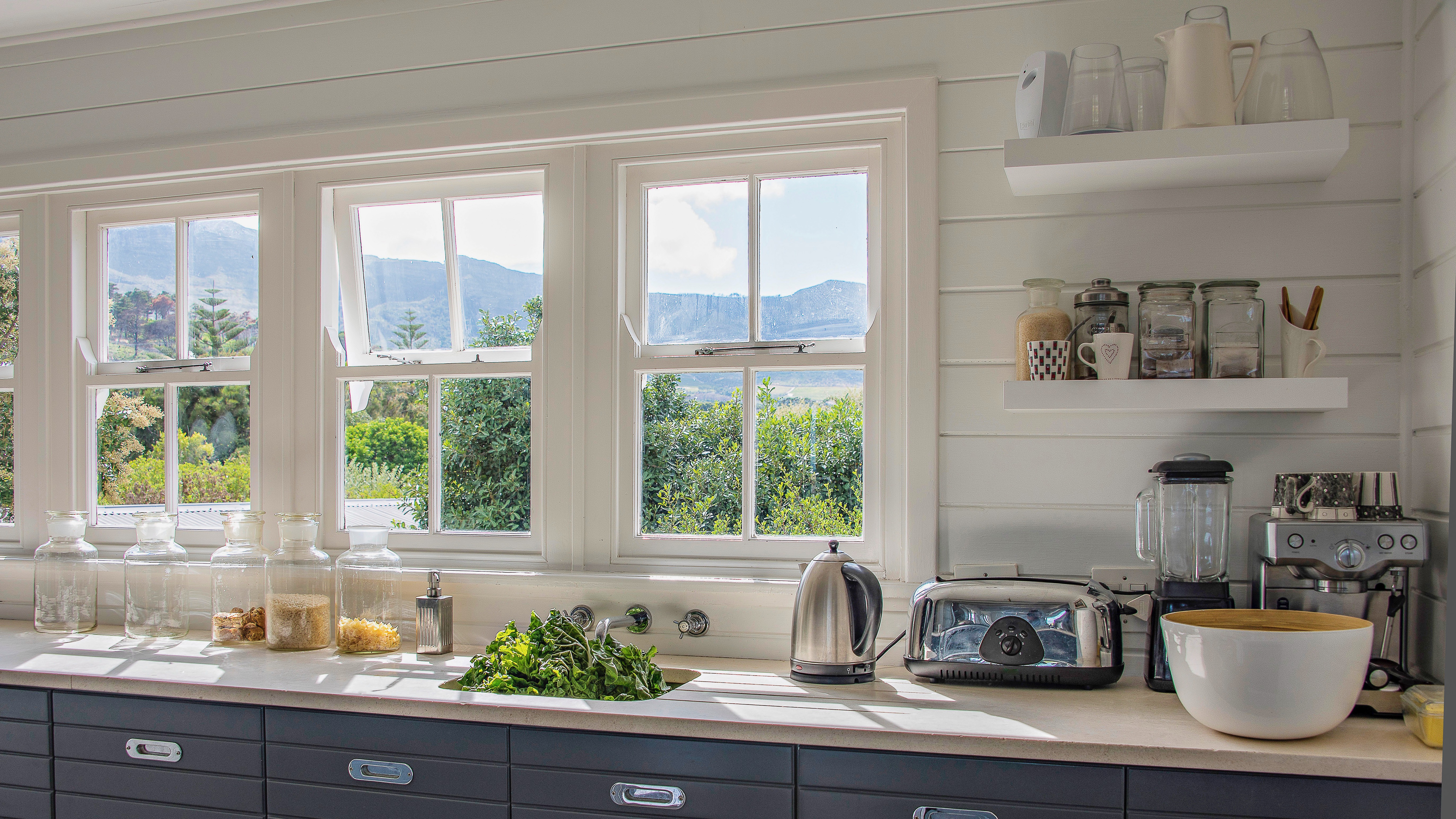 The inside of a contemporary, modern kitchen