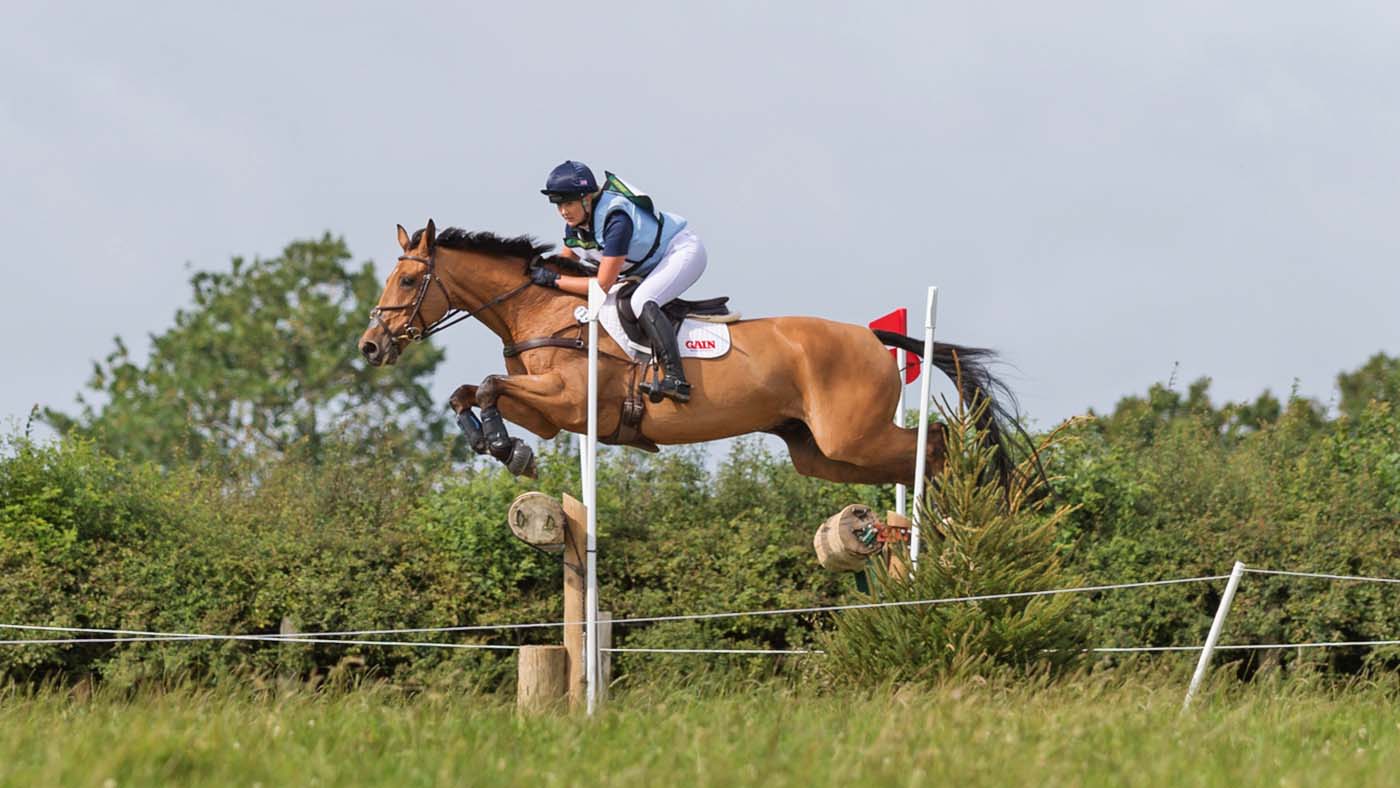 YASMIN INGHAM RIDING REHY DJ