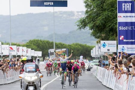 Jens Keukeleire (Orica-GreenEdge) wins stage 1