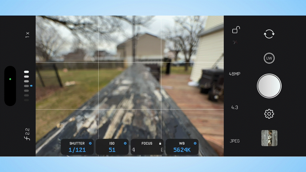 ProCam app manual focus.
