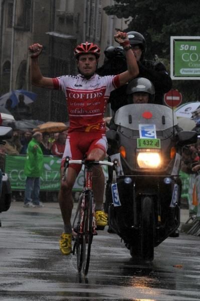 Mickael Buffaz (Cofidis) wins stage one.