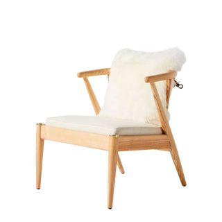 A minimaluxe accent chair