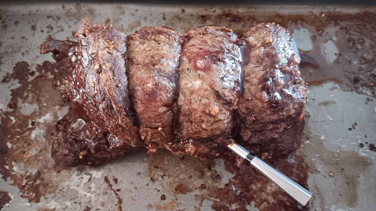 Cooked beef fillet with Meater Pro XL probe inserted