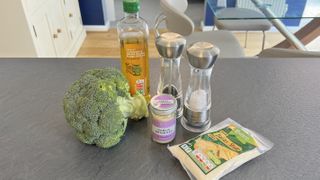 Air fryer broccoli ingredients