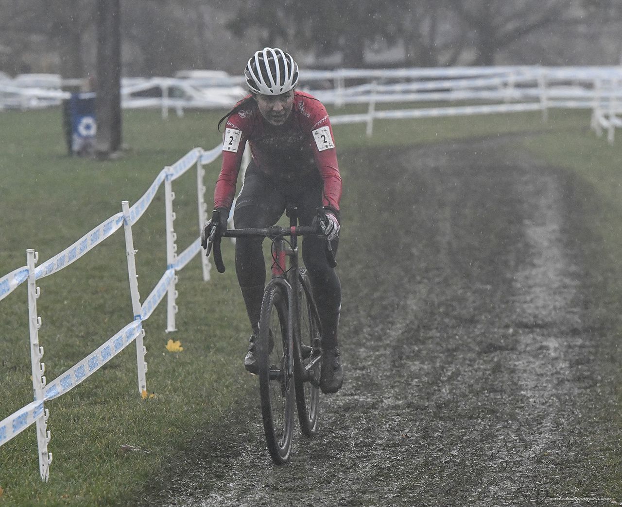 Jennifer Jackson (AWI Racing p/b The Crank and Sprocket) chasing