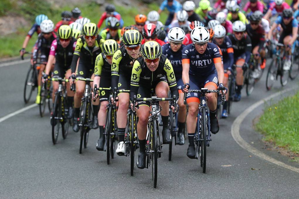 Mitchelton-Scott tried to save Spratt's GC win hopes on the final day at Emakumeen Bira