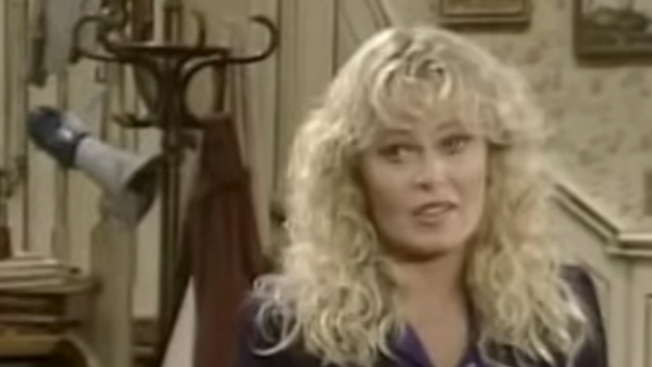 Sally Struthers as Gloria Stivic on Gloria