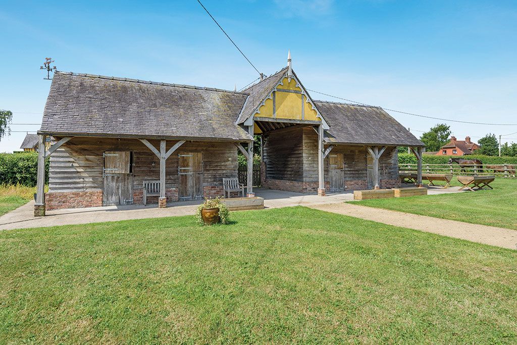 Houses for sale with stables: Alderton Hall, Montford Bridge, Shrewsbury