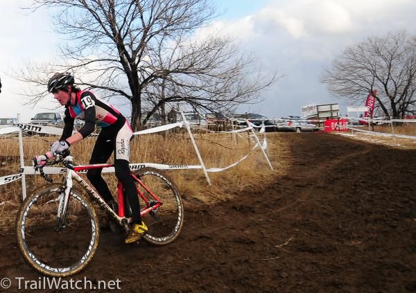 Zach McDonald distances the field to take sixth.