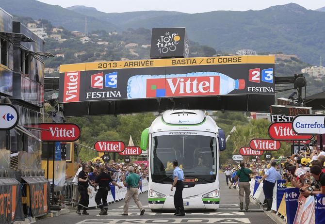 The Orica-GreenEdge bus got stuck under the finish as the pack raced to the finish of stage 1.