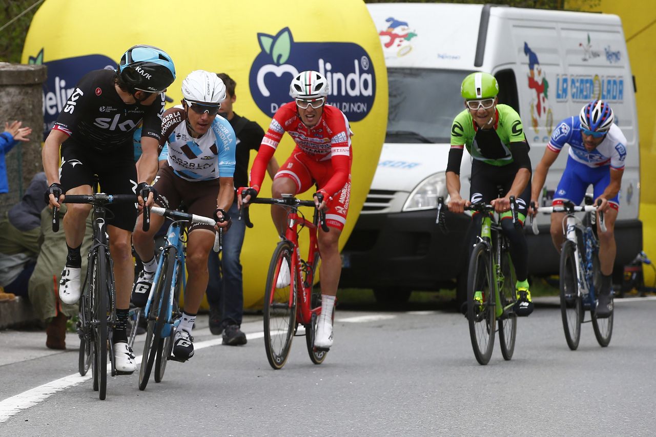Geraint Thomas (Sky) attacks the leading group