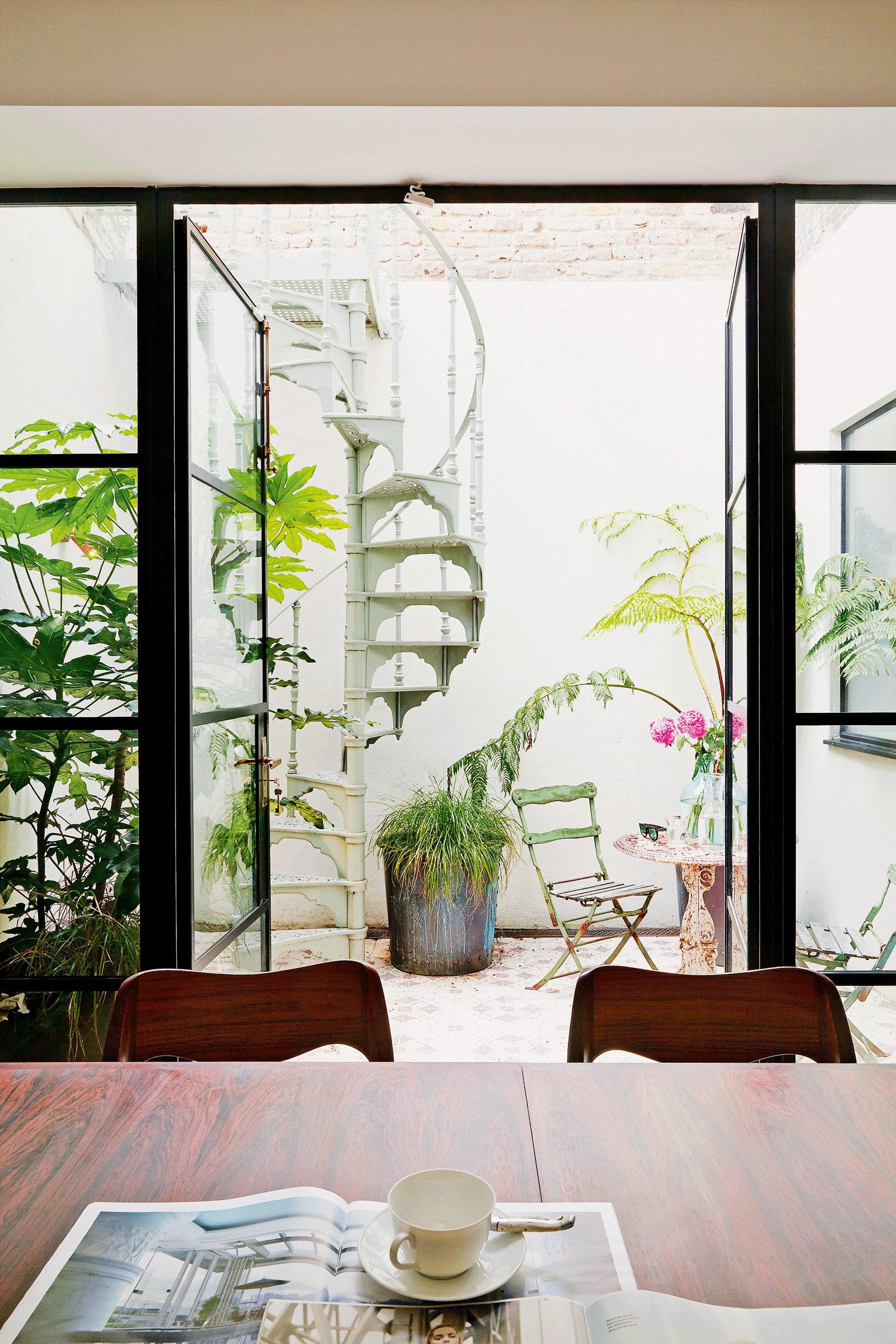 courtyard garden lightwell