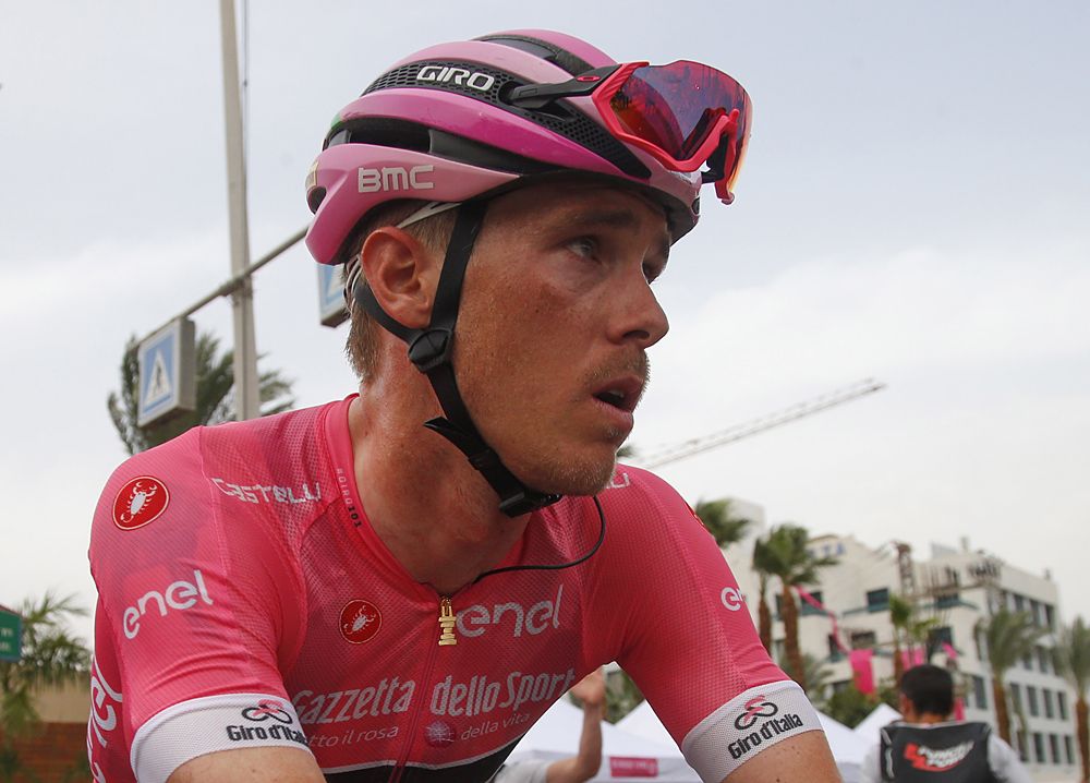 Rohan Dennis (BMC) in the maglia rosa
