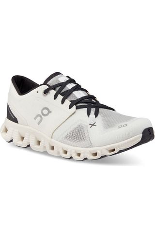Sepatu Pelatihan Cloud X 3