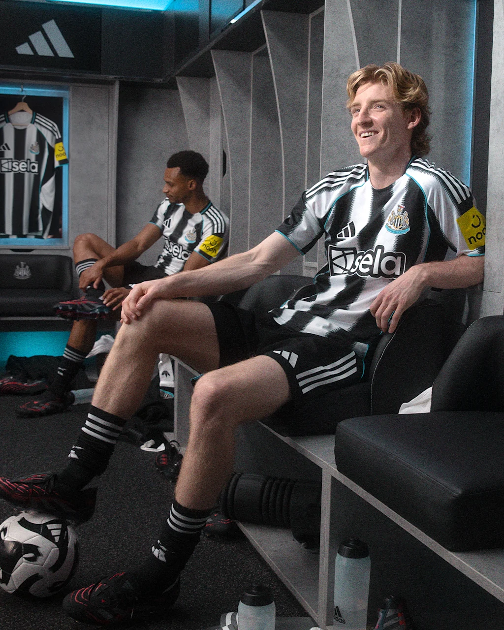 Adidas Newcastle United 2025/26 home kit