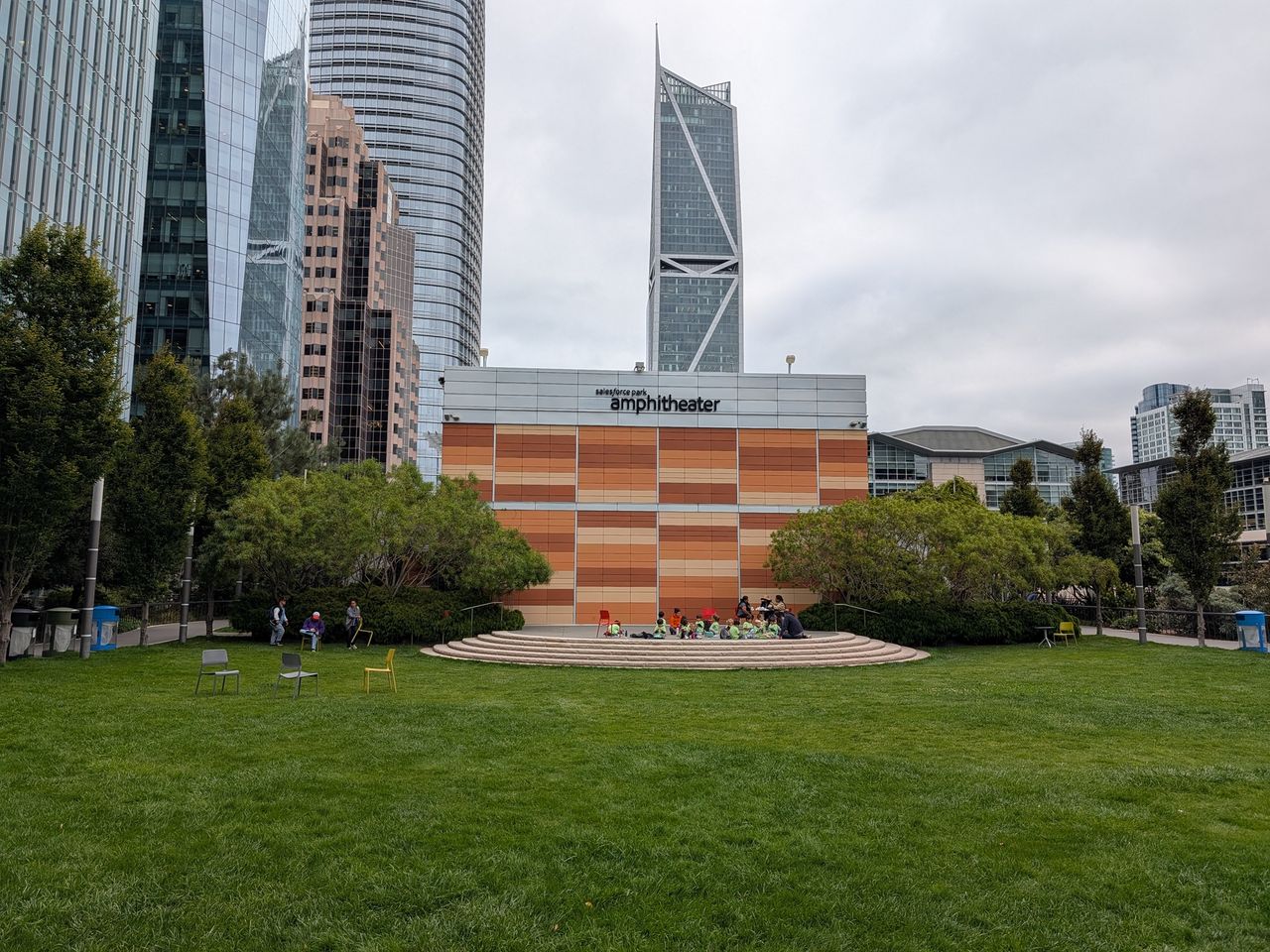Outside green space shot by Pixel 10 Pro