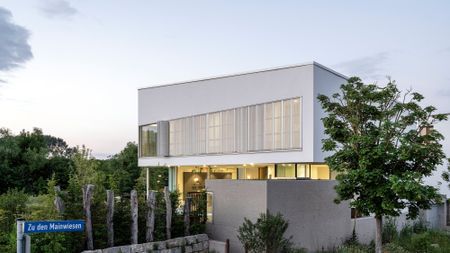 House ZdM9 by KHBT, a German suburban home