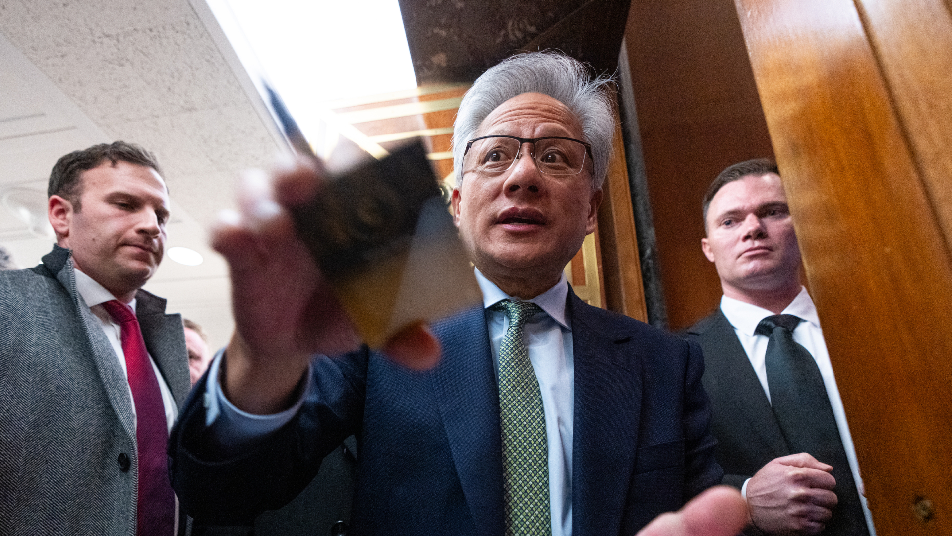 Huang Signing an object