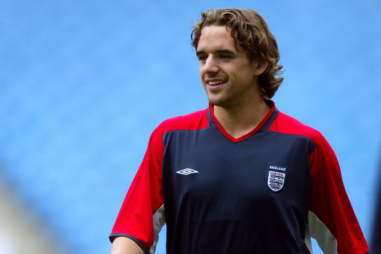 Owen Hargreaves warms up ahead of England's friendly match against Japan in 2004