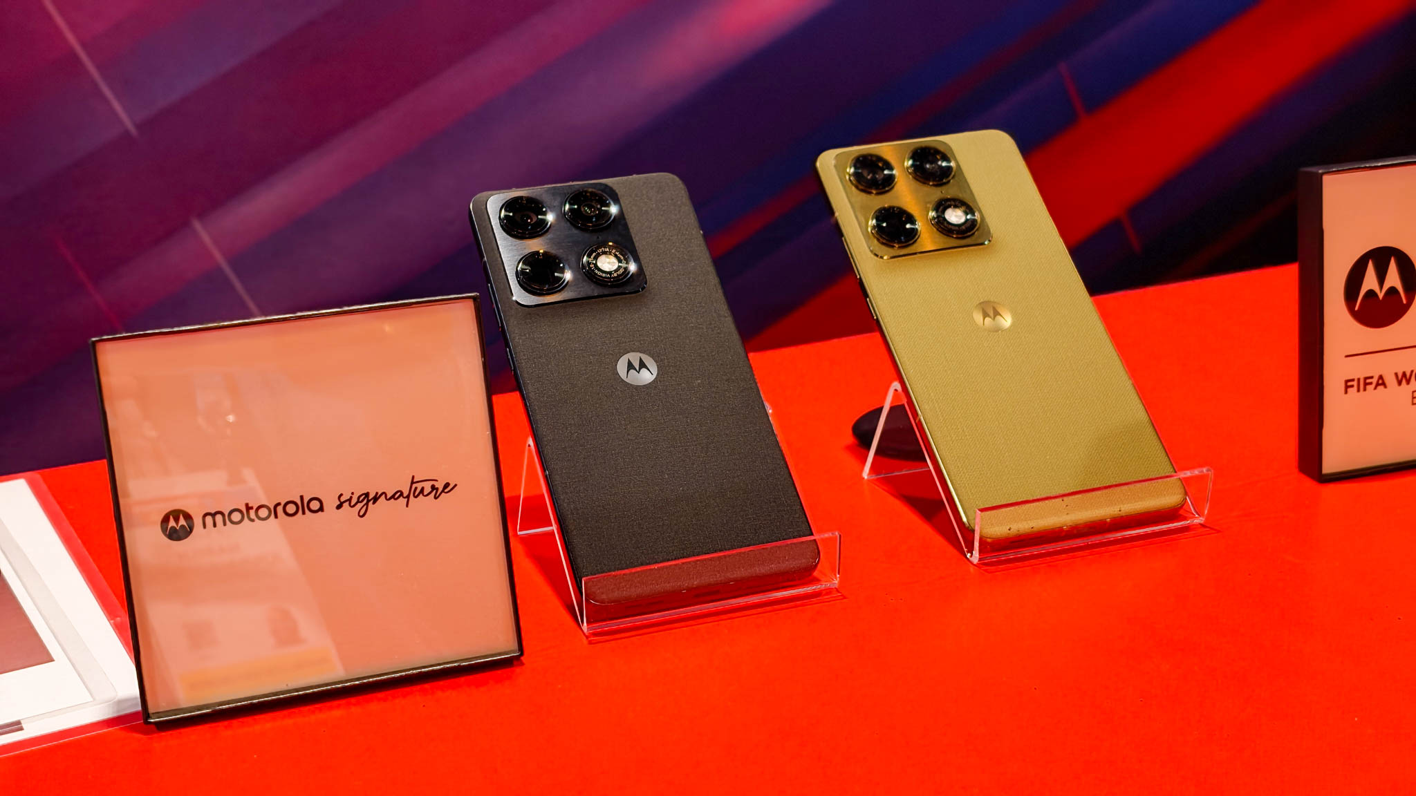 Motorola Signature hands-on testing at Android Central