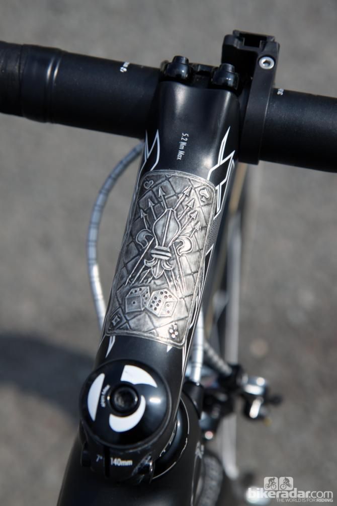 Fabian Cancellara's (Radioshack-Nissan-Leopard-Trek) trademark plaque decorates the stem on his Trek Domane 6-Series for Ronde van Vlaanderen.