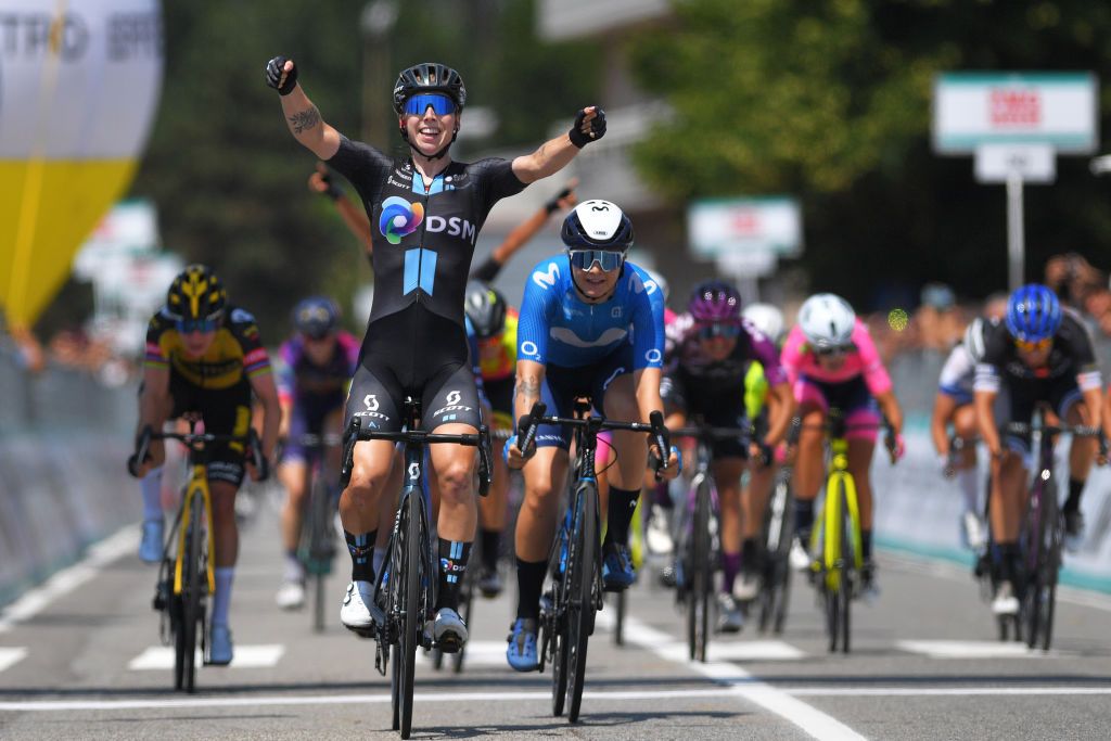 Lorena Wiebes (Team DSM) and Emma Norsgaard (Movistar) at the Giro d&#039;Italia Donne