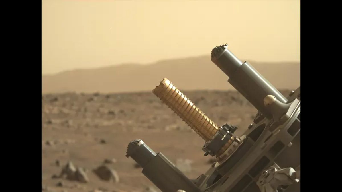 Perseverance&#039;s collection system on Mars, photographed as the rover captured its eighth Red Planet sample in March 2022.