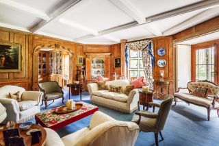 Fredley Manor sitting room