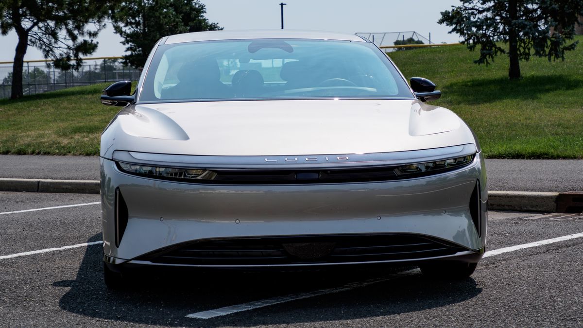 2026 Lucid Air Touring review.