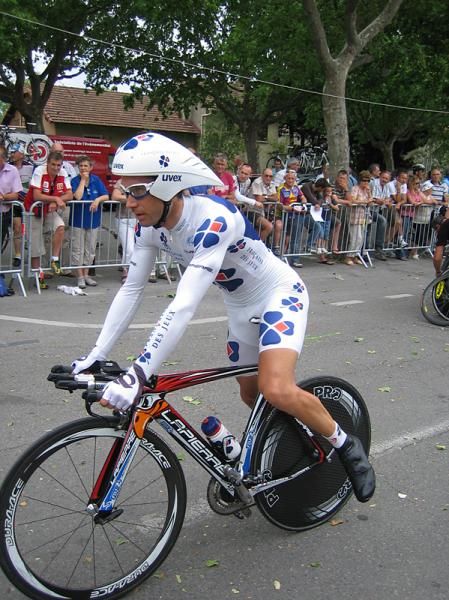 Christophe Le Mevel (FdJ) jumps on his bike for the Dauphine TT.