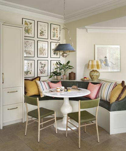 Banquette seating ideas: for a stylish & comfy kitchen diner