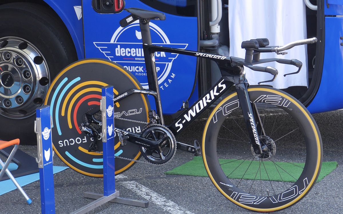 Elia Viviani's Specialized S-Works Shiv TT