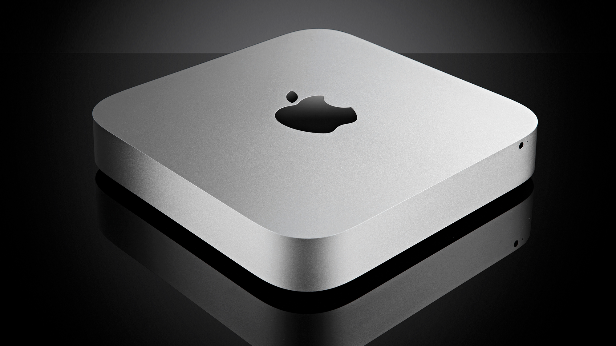 Studio shot of the Mac mini 2010