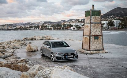 Front view of the Audi RS4 Avant