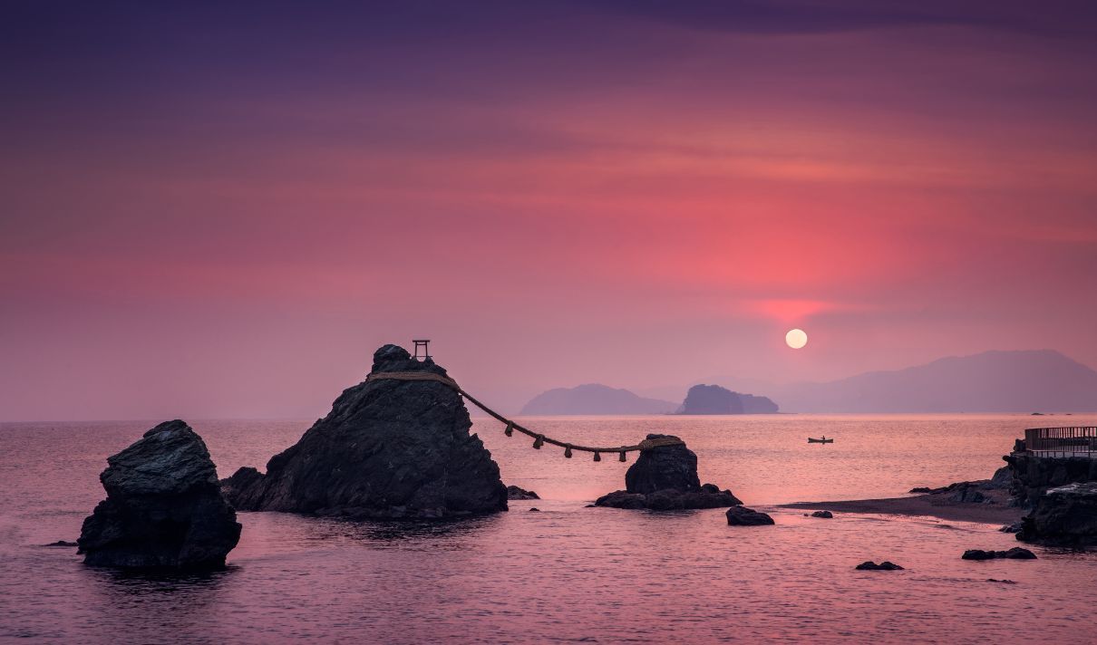 Wedding Rocks at sunrise, Ise - Japan