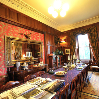 dall house dinning room