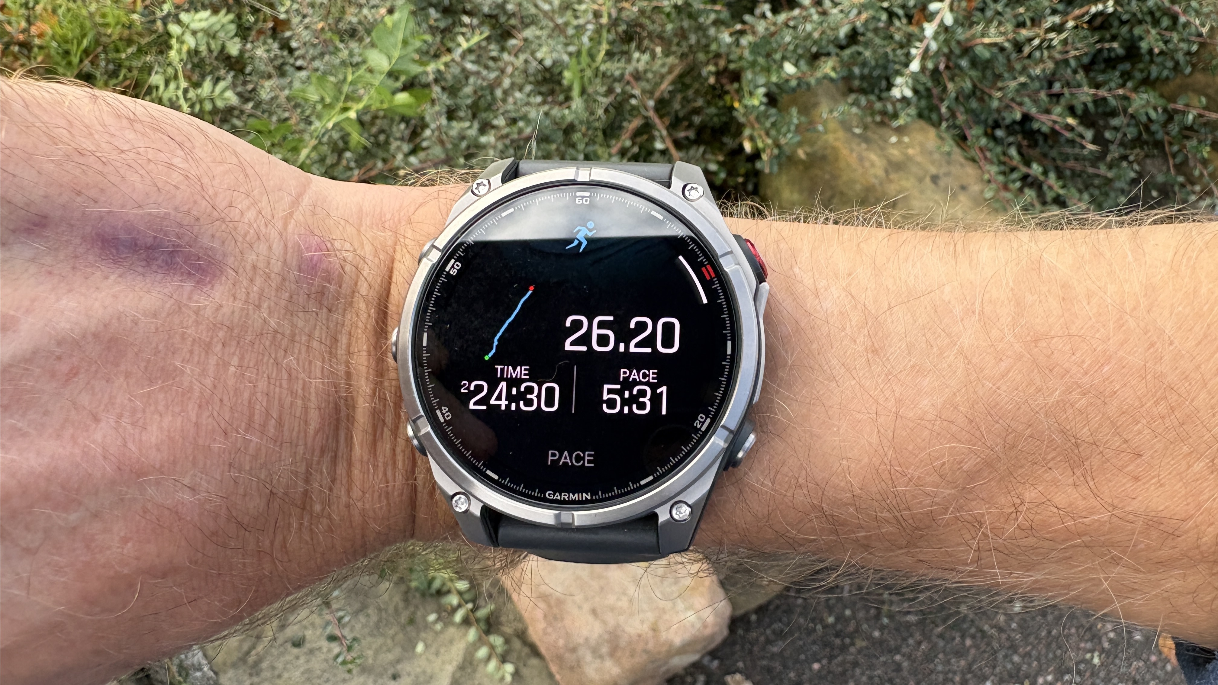 Apple Watch Ultra 3 vs Garmin Fenix 8 Pro
