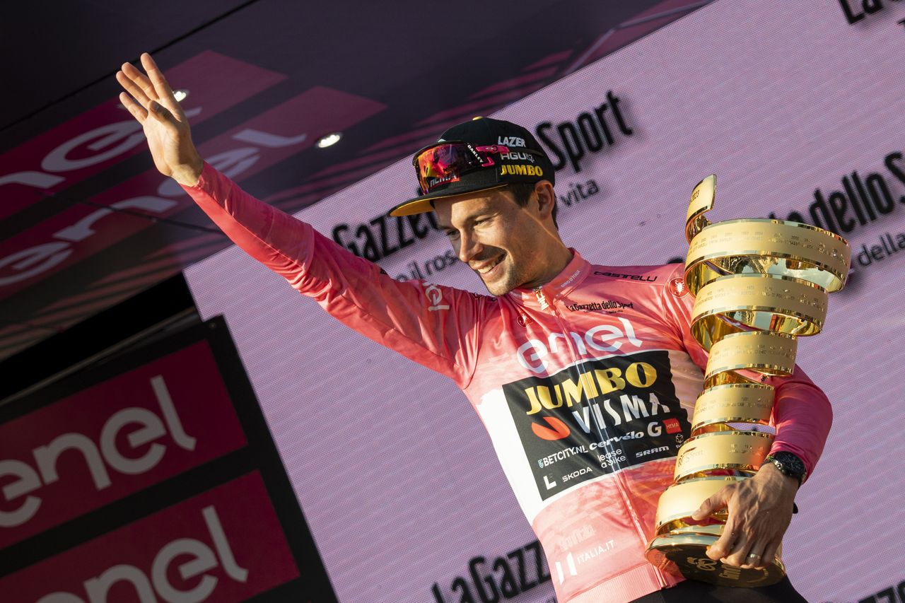 Primox Roglic with Giro d&#039;Italia trophy