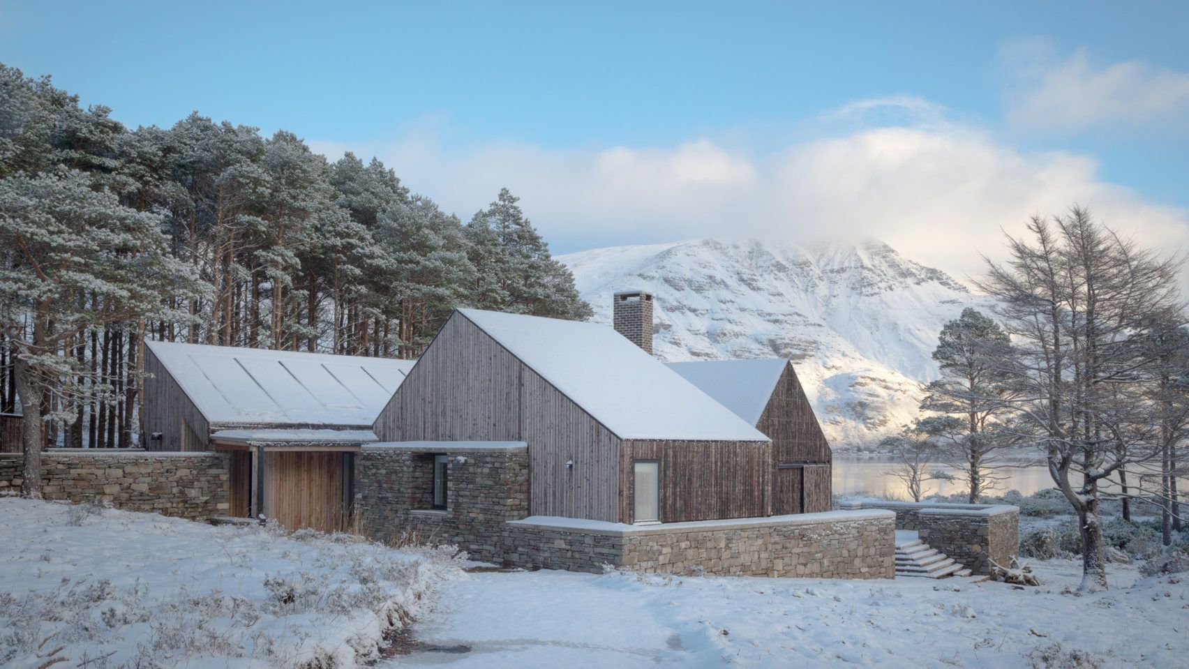 View of Off grid homes - see the most beautiful properties in the world that ...
