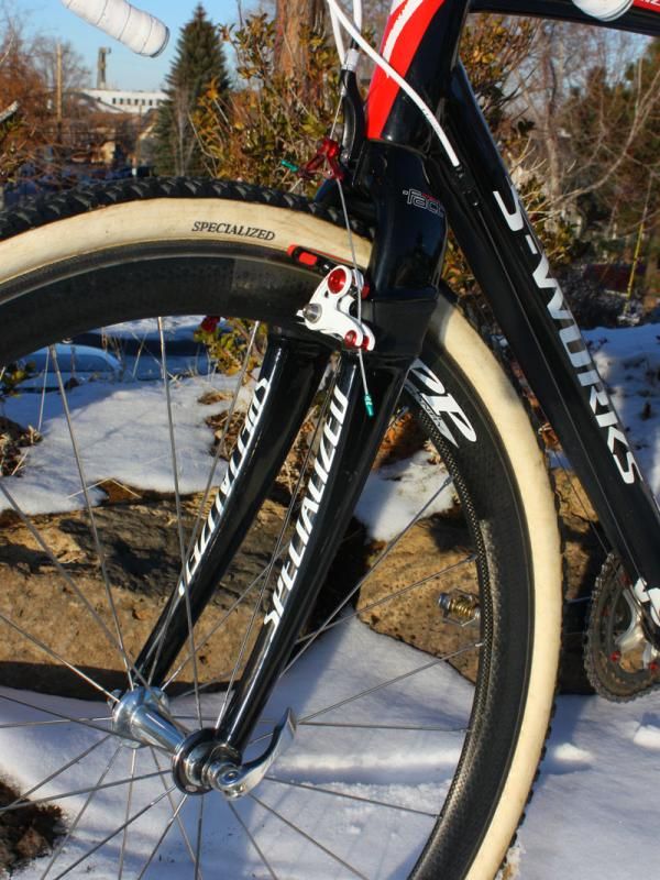 The massive Specialized S-Works Tricross carbon fork isn't the prettiest thing on the block but Wells says it tracks extremely well and is rock-solid under braking and yet is still very comfortable.