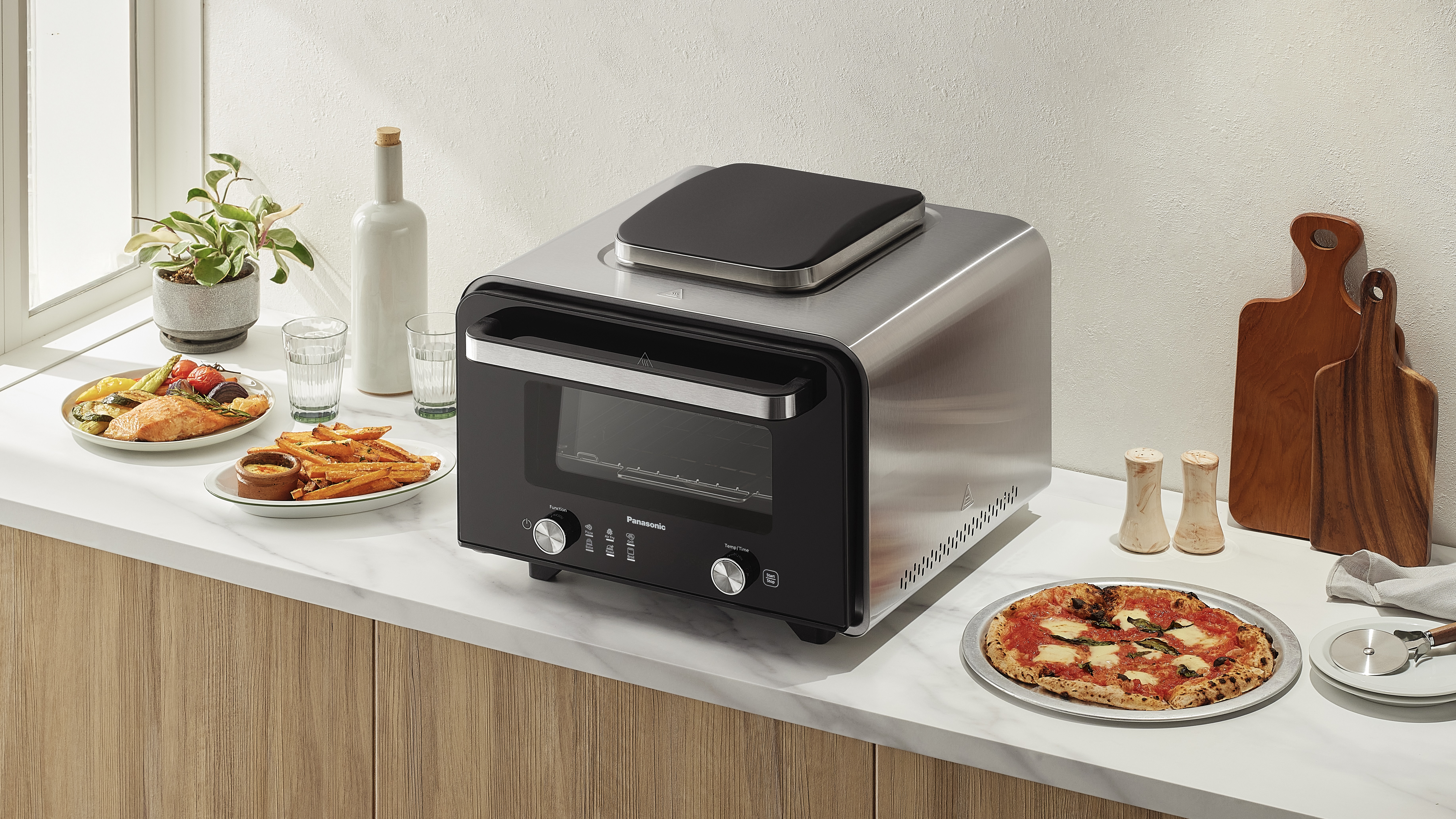 Panasonic FlashXpress Indoor Pizza Oven Plus NB-G300