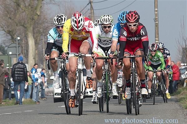 Splits forming in the escape group